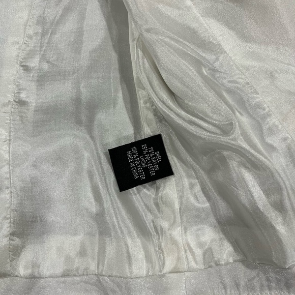 Adrianna Papell Evening Essentials White shimmering, lightweight jacket size 10 - Picture 7 of 11